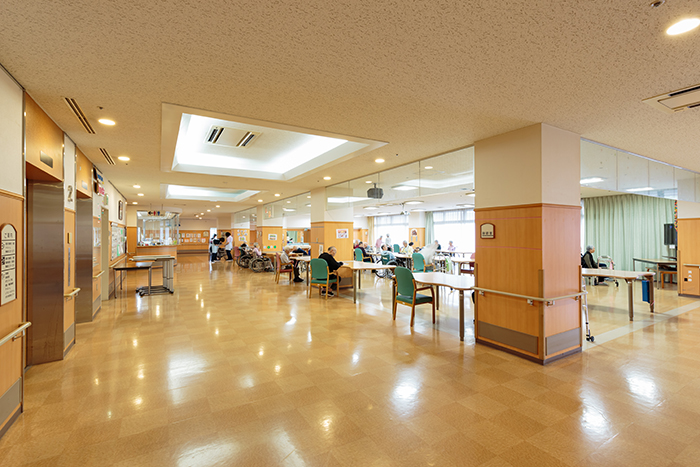 天白老人保健施設(施設紹介)写真：談話室